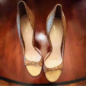 Vintage limited edition 07 Prada for NeimanMarcus 100thAnniversaryCrocodilePumps